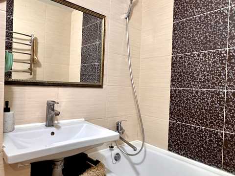 квартира за адресою Рівне, Льонокомбінатівська вул., 9а