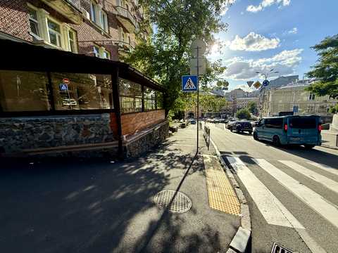комерційна за адресою Київ, Крутий узвіз, 6/2
