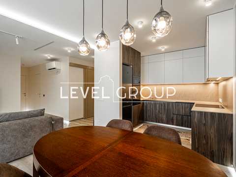 квартира за адресою Салютна вул., 2к6