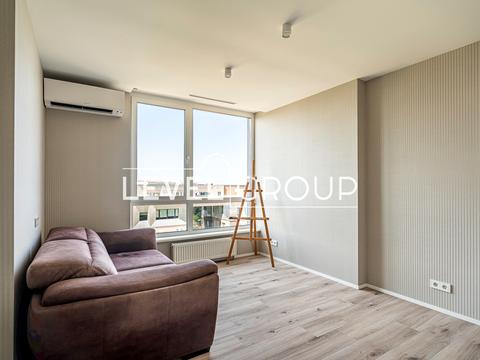квартира за адресою Салютна вул., 2к6