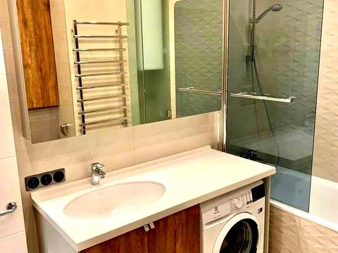 квартира за адресою Євгена Коновальця вул. (Щорса), 36-В