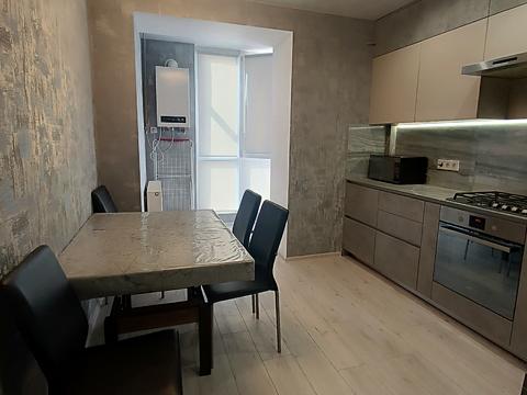 квартира за адресою Академіка Сахарова вул., 5-Є