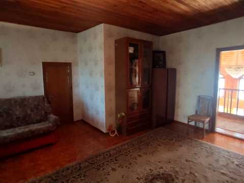 будинок за адресою с. Озеряни, Молодіжна