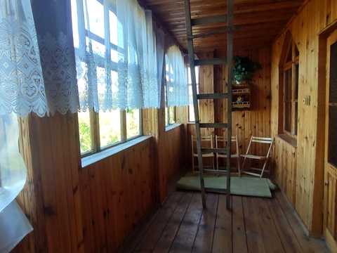будинок за адресою с. Озеряни, Молодіжна
