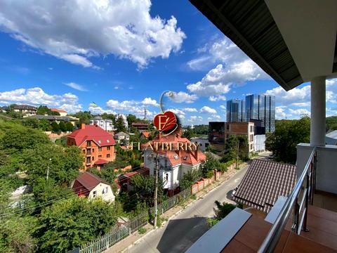 коммерческая по адресу Редутная ул., 25