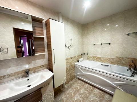 квартира за адресою Молодіжна вул., 48