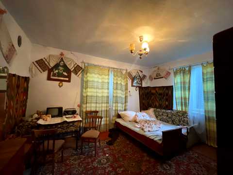 будинок за адресою Левадна 68