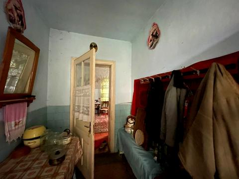 будинок за адресою Левадна 68