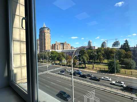 комерційна за адресою Лесі Українки бульв., 34