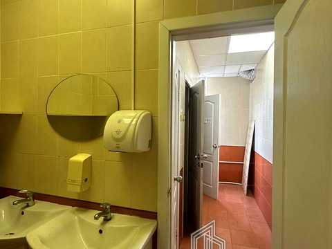 комерційна за адресою Лесі Українки бульв., 34
