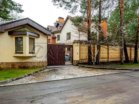 будинок за адресою пер. Каштановий