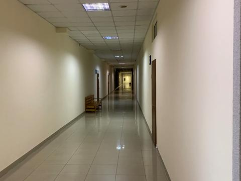 комерційна за адресою Львів, Героїв УПА вул., 77