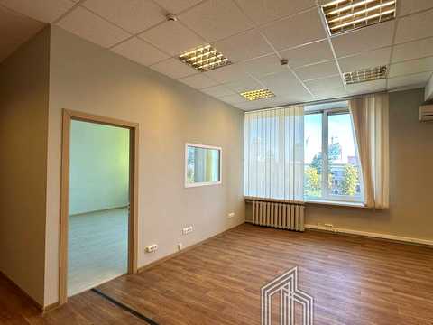 комерційна за адресою Лесі Українки бульв., 34
