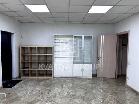 комерційна за адресою Єрощенка вул., 12
