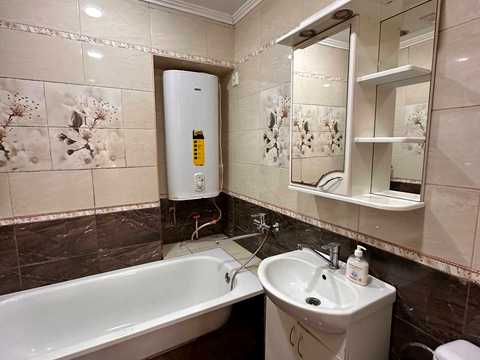 квартира за адресою Пілотська вул., 2
