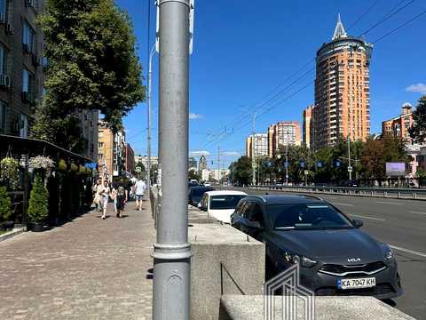 комерційна за адресою Лесі Українки бульв., 34