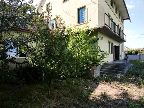 будинок за адресою Дружби