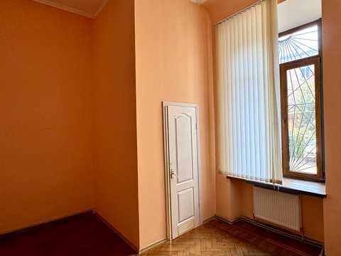 коммерческая по адресу Пастера ул., 60