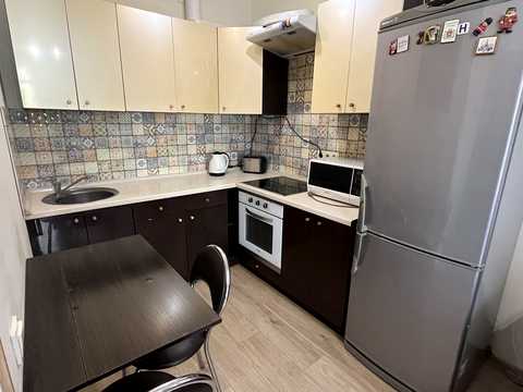 квартира за адресою Регенераторна вул., 4 к11