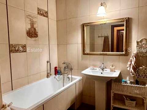 квартира за адресою Новоолександрівська вул., (Будинок 3)