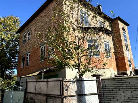 участок по адресу Тисменицька ул., 222б