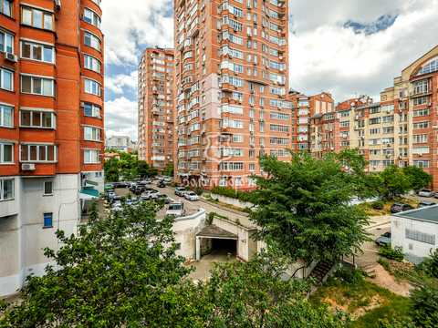 квартира по адресу Златоустовская ул., 4