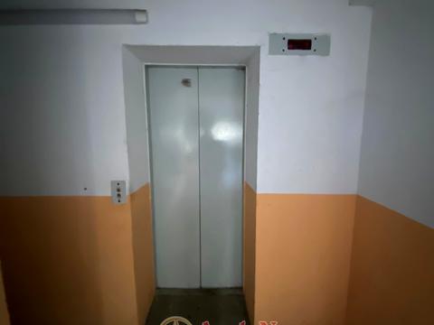 паркомісце за адресою Академіка Сахарова вул., 22