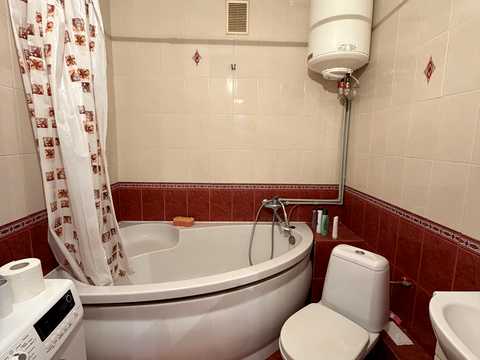 квартира за адресою Грушевського вул., 21