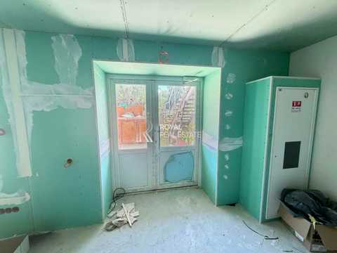 комерційна за адресою Київ, Голосіївська вул., 7