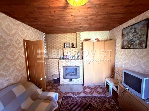 будинок за адресою с. Ровжі, Геофізик