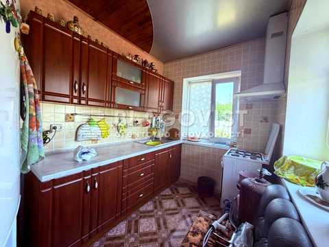 будинок за адресою с. Ровжі, Геофізик