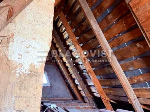 будинок за адресою с. Ровжі, Геофізик