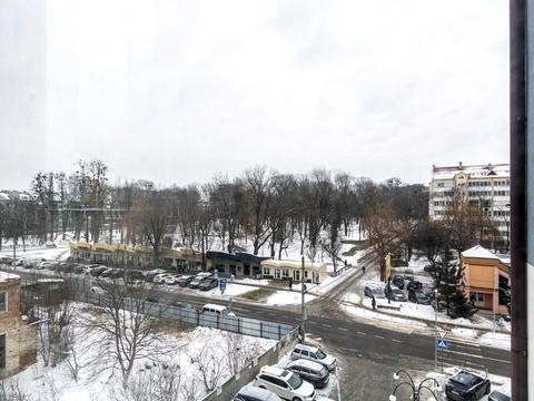 квартира за адресою Андрія Мельника вул., 10