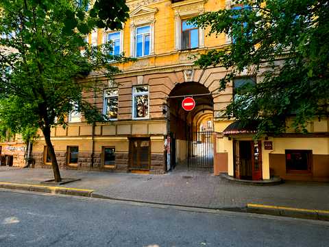 квартира по адресу Леся Курбаса ул., 4