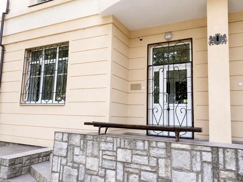 комерційна за адресою Генерала Миколи Юнаківа вул., 9-В