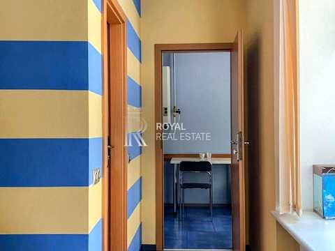 коммерческая по адресу Саксаганского ул., 106