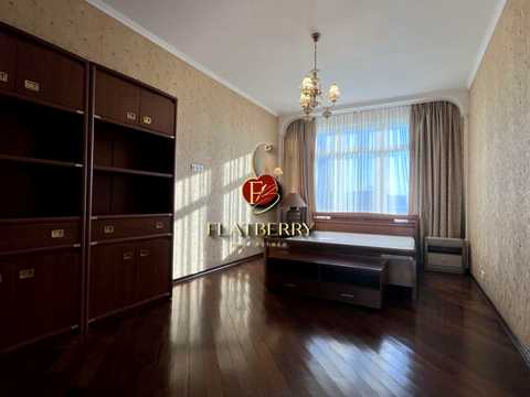 квартира по адресу Круглоуниверситетская ул., 3-5