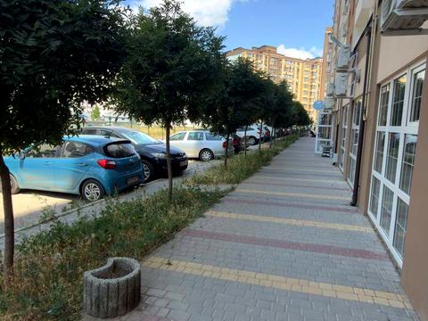 комерційна за адресою Академіка Сахарова вул., 9