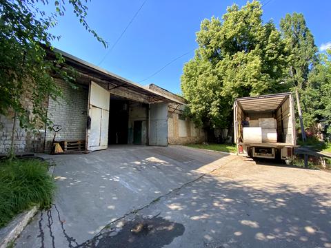 комерційна за адресою Промислова вул., 1