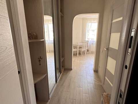 квартира за адресою Композитора Ніщинського вул., 22