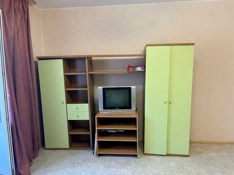квартира за адресою Анни Ахматової вул., 31