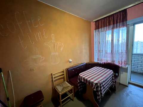 квартира за адресою Анни Ахматової вул., 31