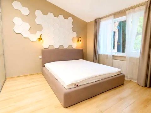 квартира за адресою Троїцька пл., 3