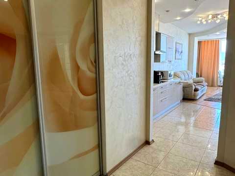 квартира по адресу Королеви Єлизавети ІІ ул. (Глинки), 2