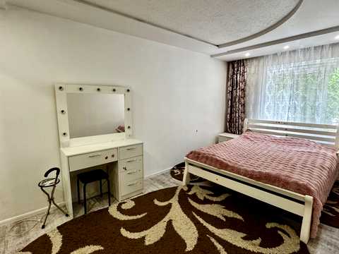 квартира за адресою Лесі Українки бульв., 12