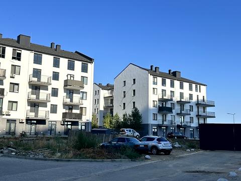 комерційна за адресою с. Крижанівка, Академіка Сахарова вул., (5-Б)