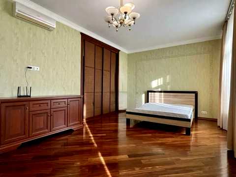 квартира за адресою Круглоуніверситетська вул., 3-5