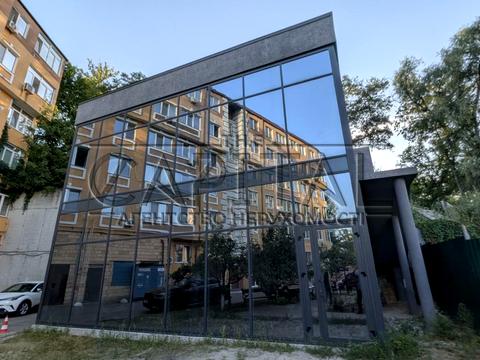 коммерческая по адресу Тетерівська ул. (Іртишська), 18а