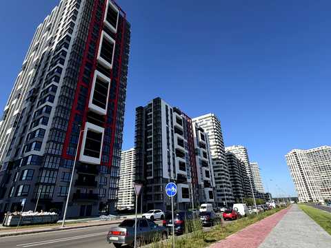 квартира за адресою Олександра Олеся вул., 13