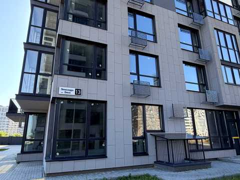 квартира за адресою Олександра Олеся вул., 13